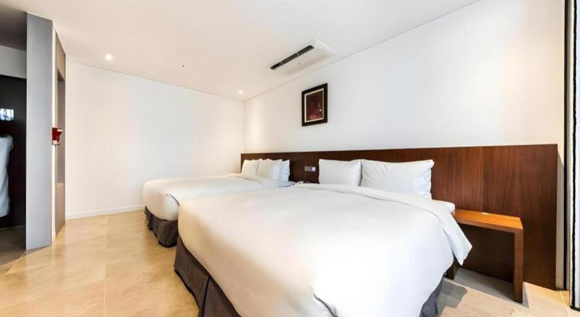 Hotel Cs Premier