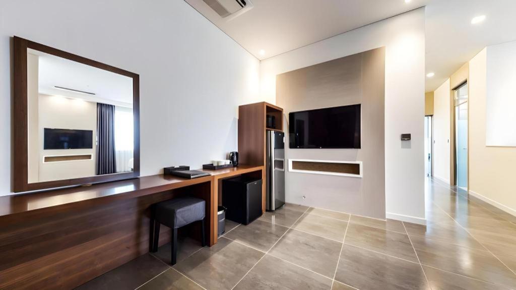 Hotel Cs Premier